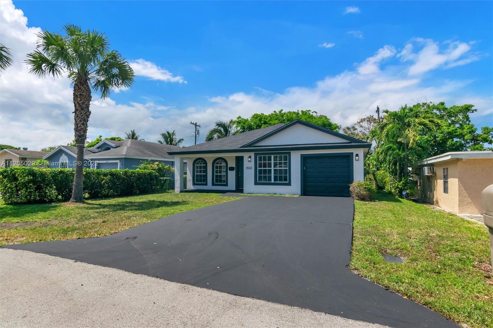 3533 SW 12th Ct  For Sale A11205029, FL