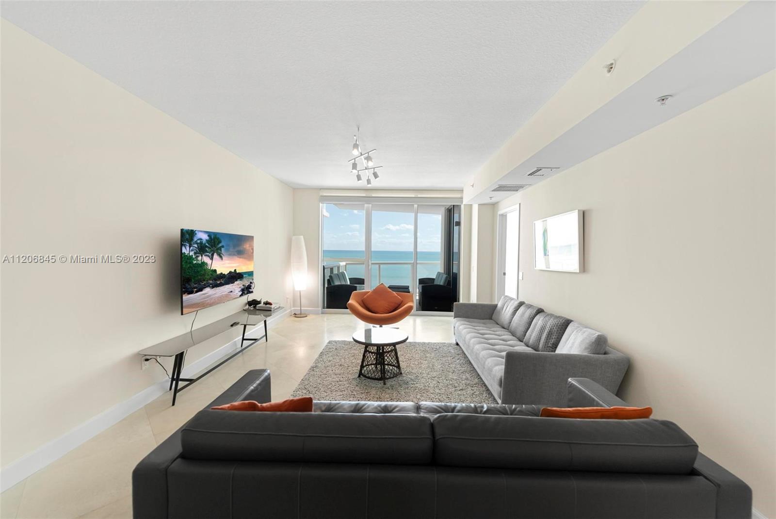 Photo 1 of Mosaic Apt 1602 in Miami Beach - MLS A11206845