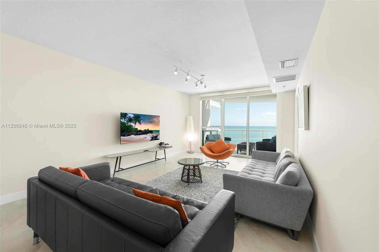 Photo 2 of Mosaic Apt 1602 in Miami Beach - MLS A11206845