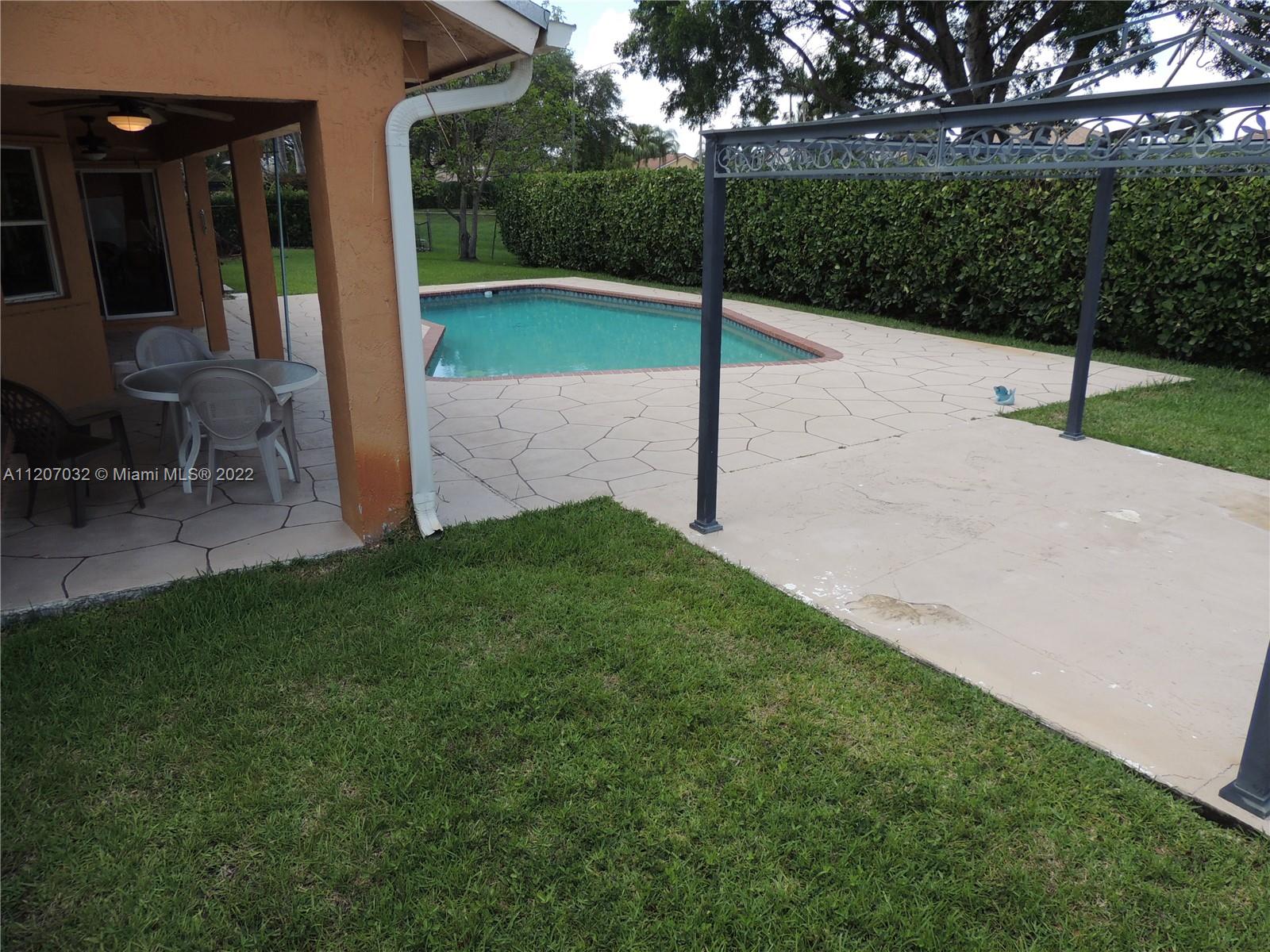 Listing Photo 18