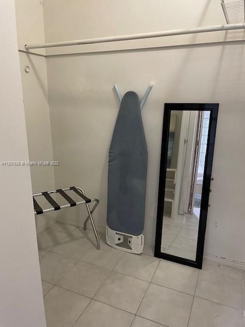 Walking closet