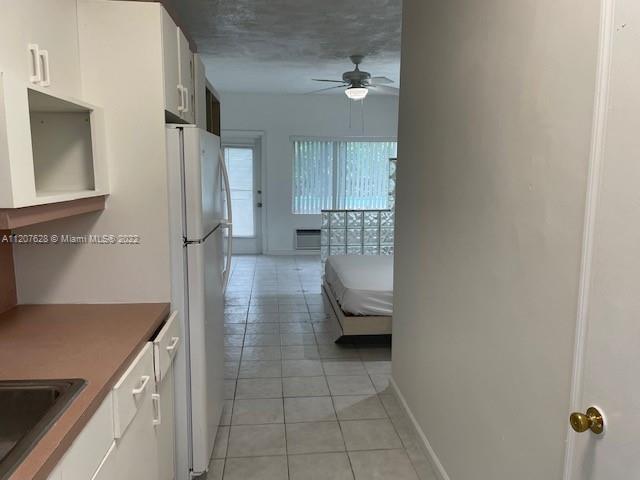6490 Collins Ave 18, Miami Beach, Florida 33141, ,1 BathroomBathrooms,Residentiallease,For Rent,6490 Collins Ave 18,A11207628