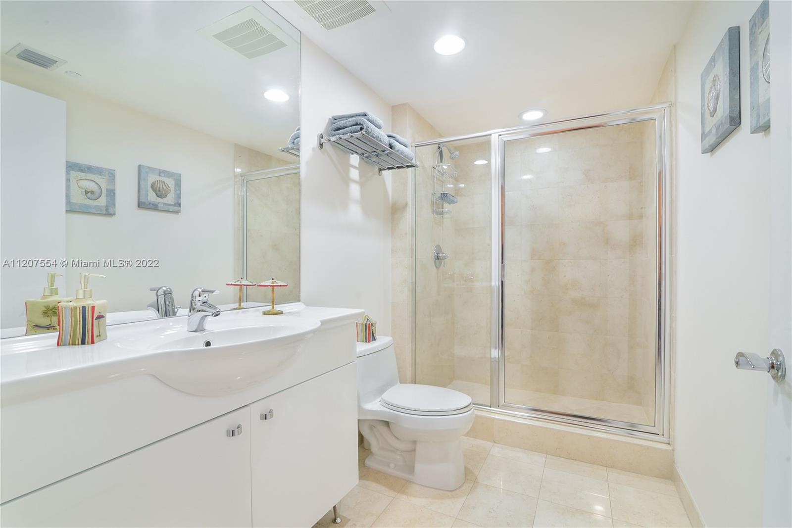 1850 S Ocean Dr 2403, Hallandale Beach, Florida 33009, 3 Bedrooms Bedrooms, ,3 BathroomsBathrooms,Residential,For Sale,1850 S Ocean Dr 2403,A11207554