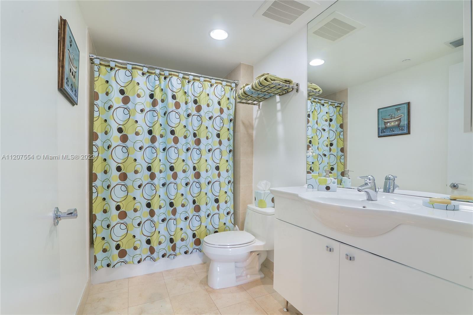 1850 S Ocean Dr 2403, Hallandale Beach, Florida 33009, 3 Bedrooms Bedrooms, ,3 BathroomsBathrooms,Residential,For Sale,1850 S Ocean Dr 2403,A11207554