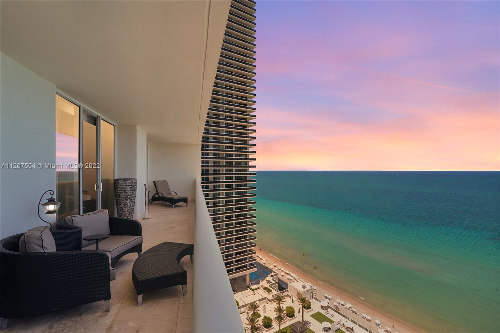 1850 S Ocean Dr 2403, Hallandale Beach, Florida 33009, 3 Bedrooms Bedrooms, ,3 BathroomsBathrooms,Residential,For Sale,1850 S Ocean Dr 2403,A11207554