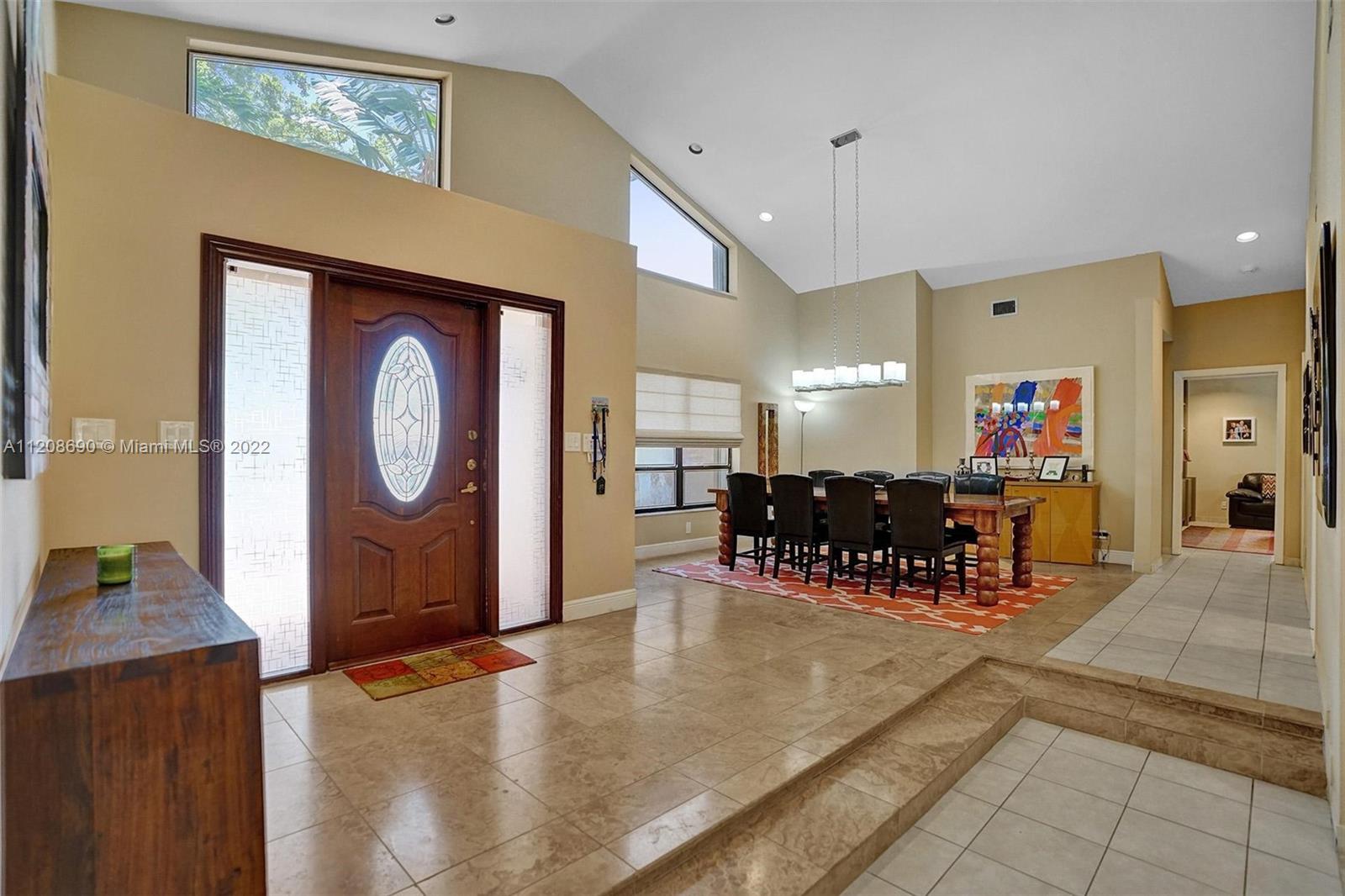 Listing Photo 11