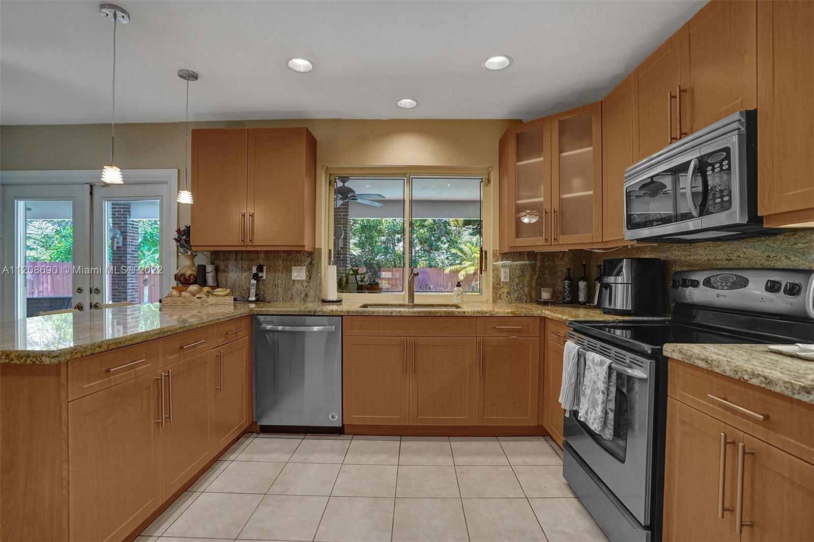 Listing Photo 19