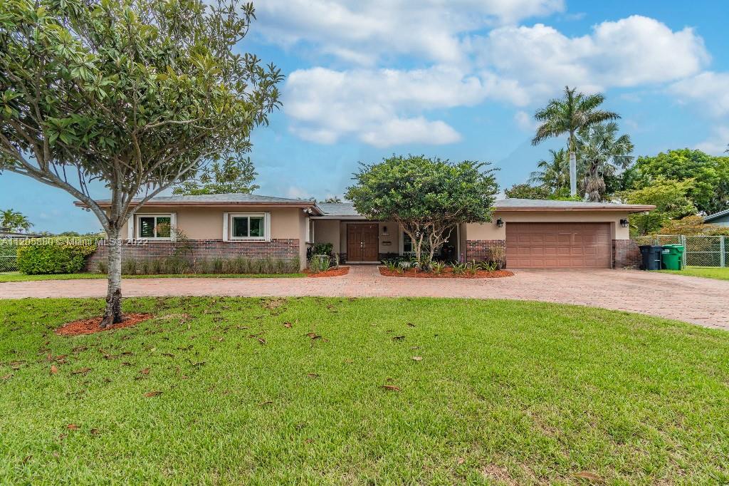 11720 SW 104th Ave  For Sale A11205880, FL
