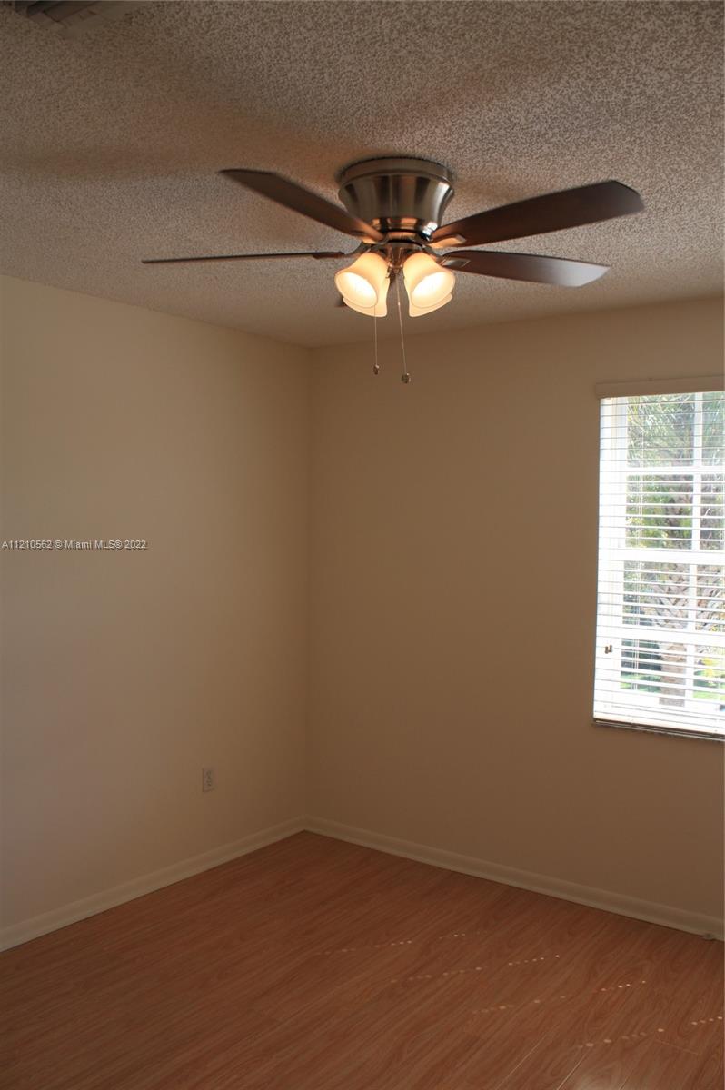 Listing Photo 24