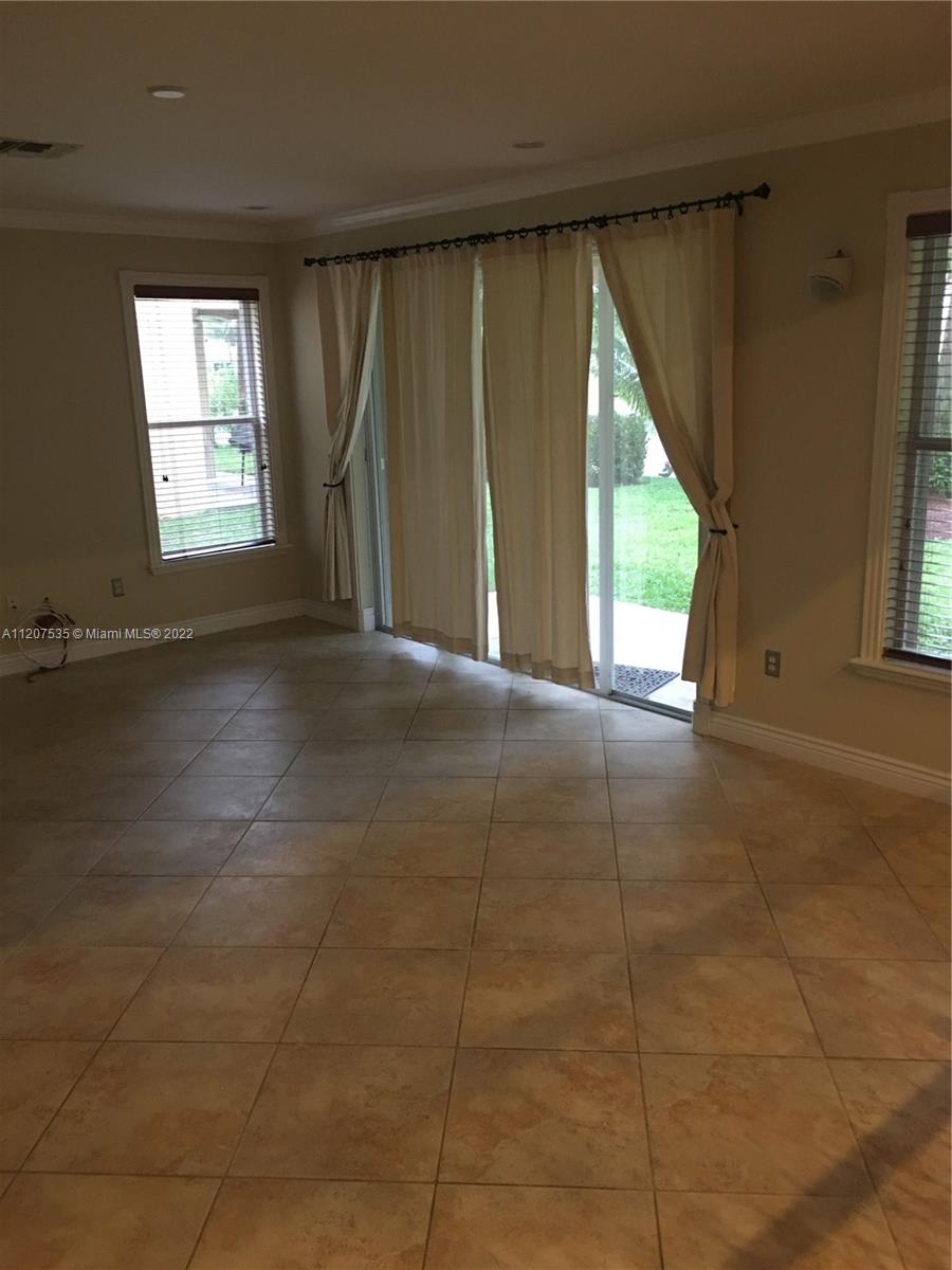 Listing Photo 38