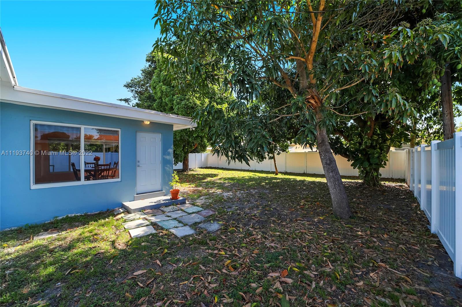 Listing Photo 22