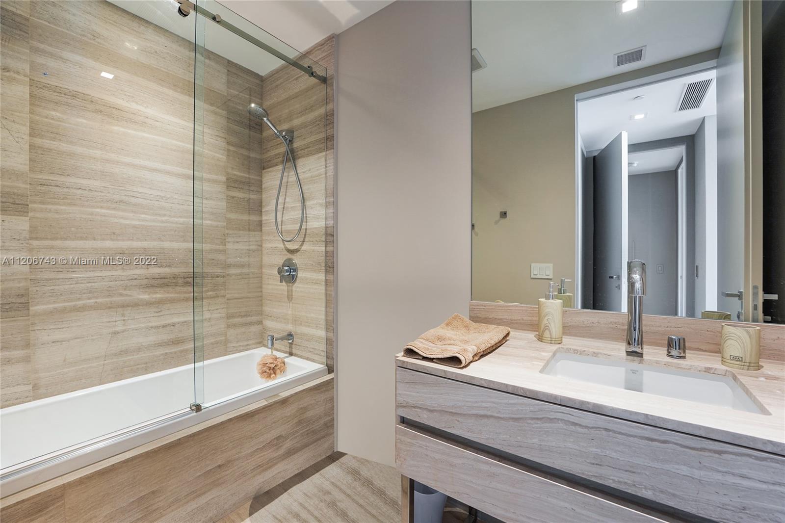 18975 Collins Ave Seasonal 2203, Sunny Isles Beach, Florida 33160, 3 Bedrooms Bedrooms, ,3 BathroomsBathrooms,Residentiallease,For Rent,18975 Collins Ave Seasonal 2203,A11206743