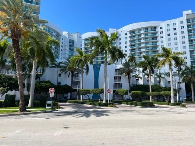 7900 Harbor Island Dr 918, North Bay Village, FL 33141
