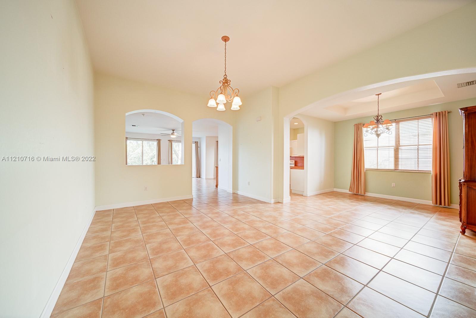 Listing Photo 13
