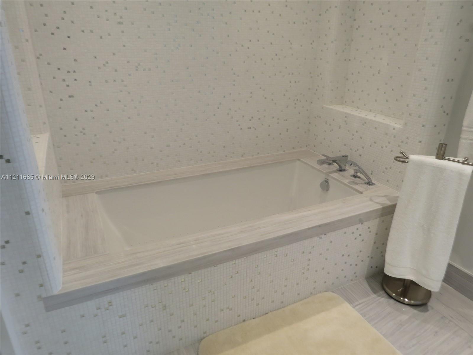 Listing Photo 22