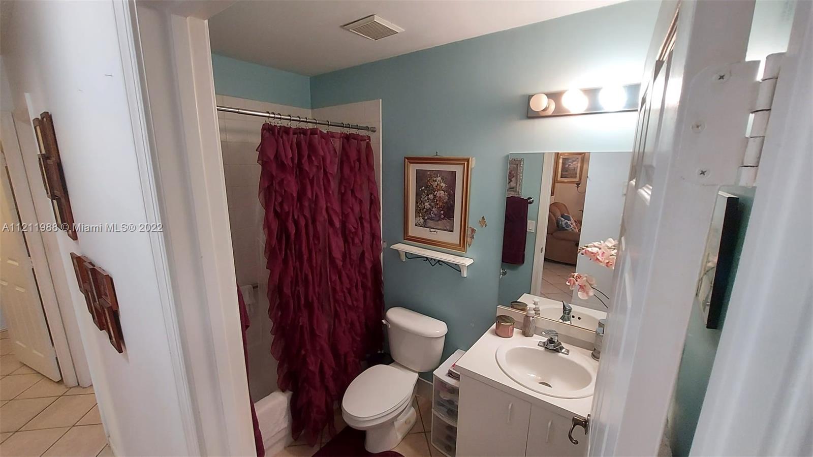 Listing Photo 10