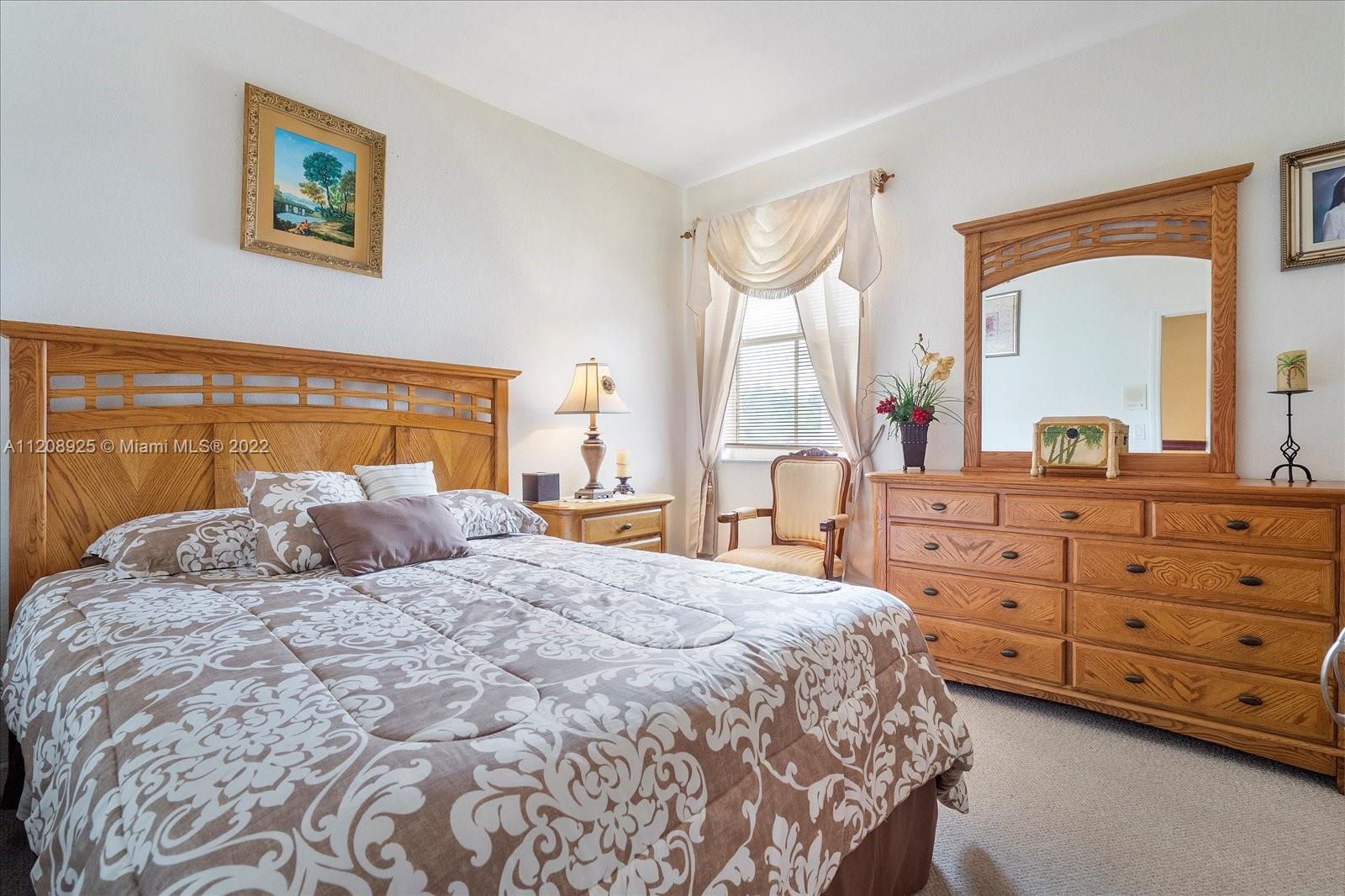 Listing Photo 18