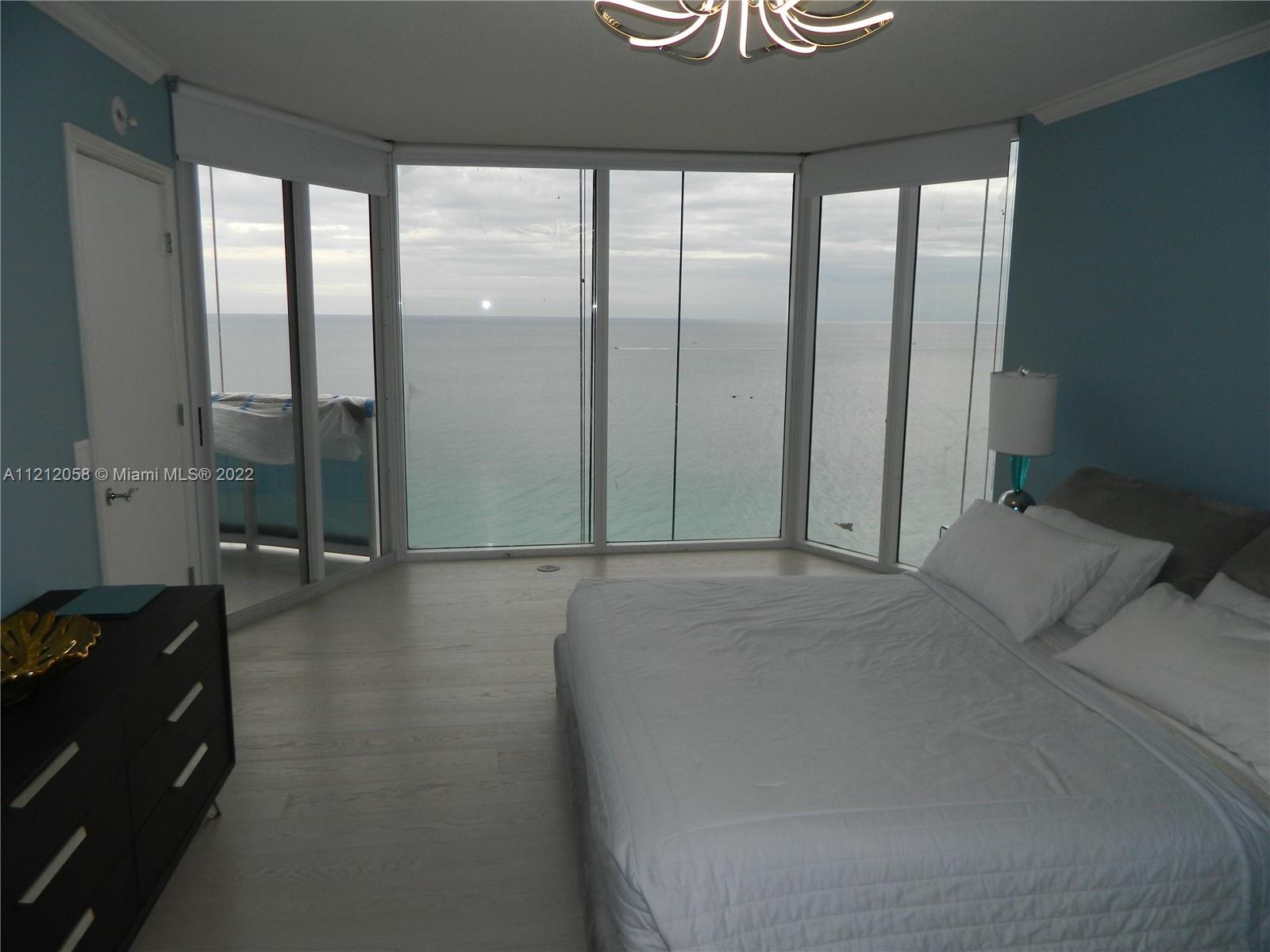 Enjoy resort lifestyle living at its best. Sunrise to sunset vistas. Award winning floor plan with 2 full bedroom
suites facing the ocean and a Third bedroom with panoramic city and bay views. Very spacios kitchen with room
for breakfast table. Floor to ceiling windows. Very functional split plan with plenty of privacy. All amenities recently
renovated. Full beach service with chairs towel and umbrellas, Fitness center, Spa, tennis, ping pong, pool table,
library, kids room,, social rooms and more. Easy to show.