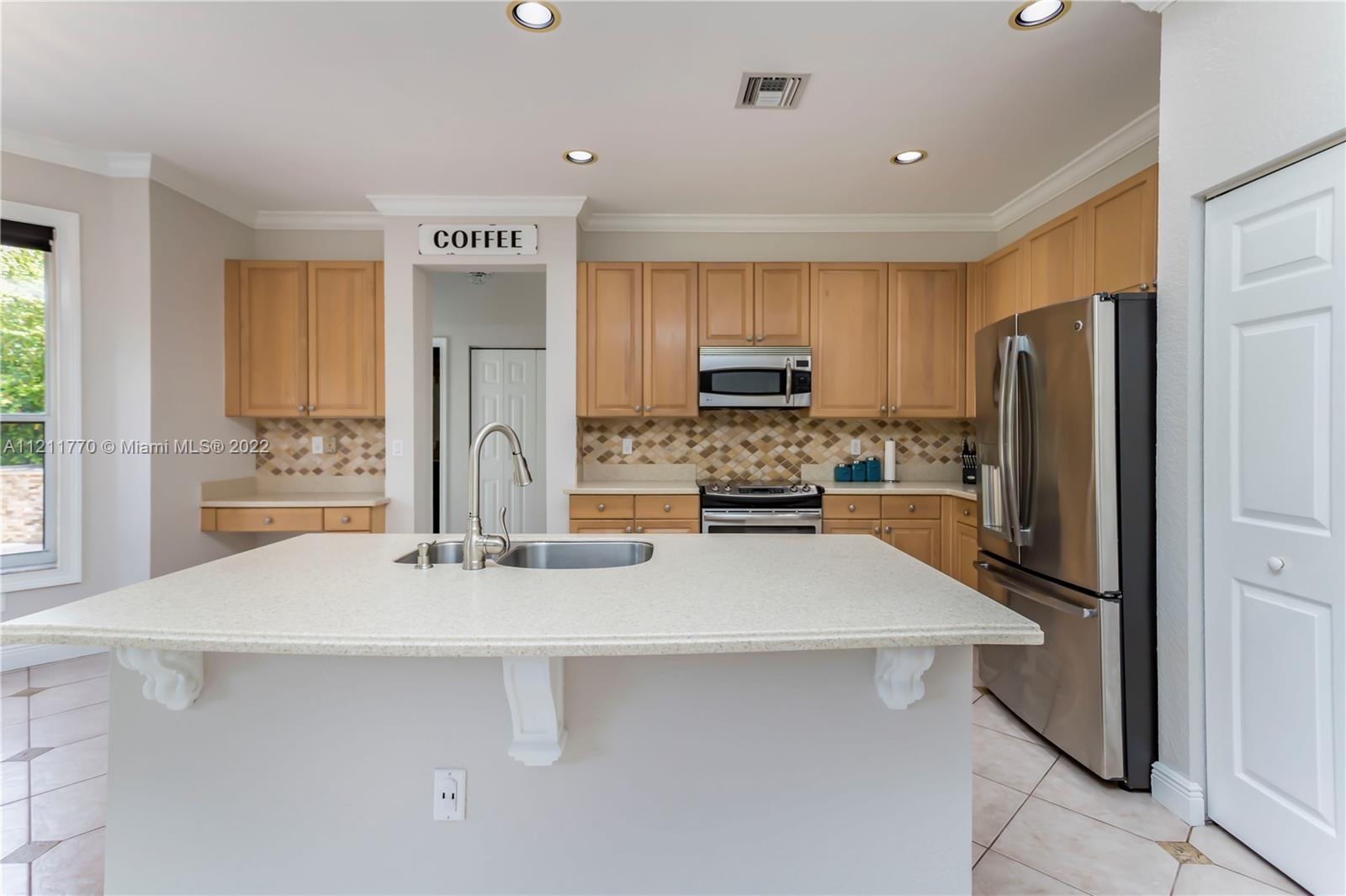 Listing Photo 16