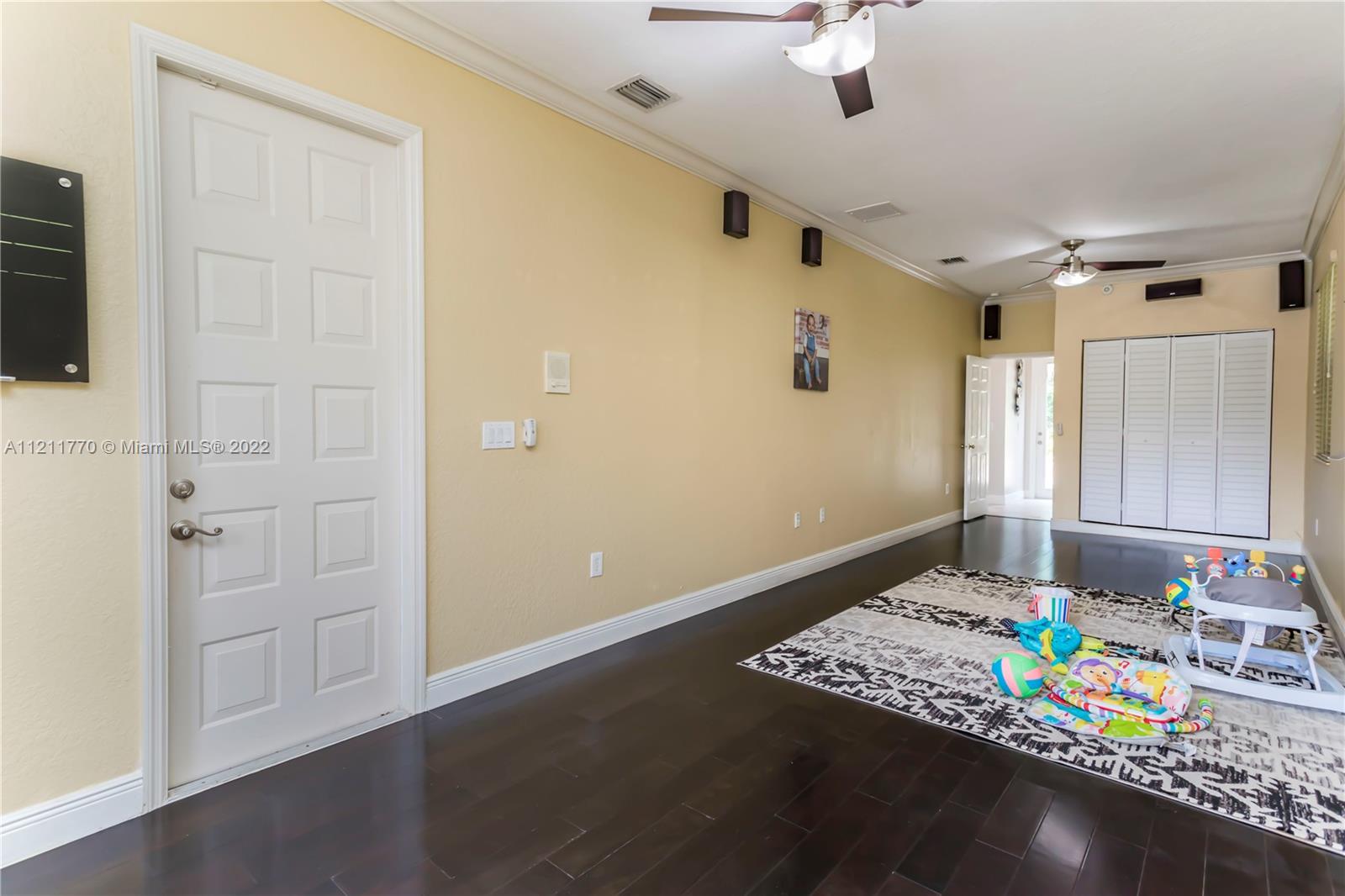Listing Photo 21