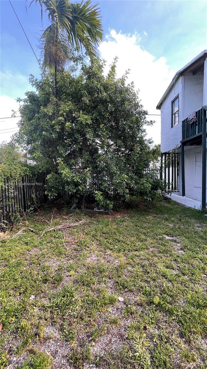 Listing Photo 10