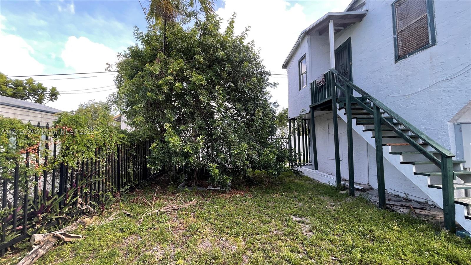 Listing Photo 11