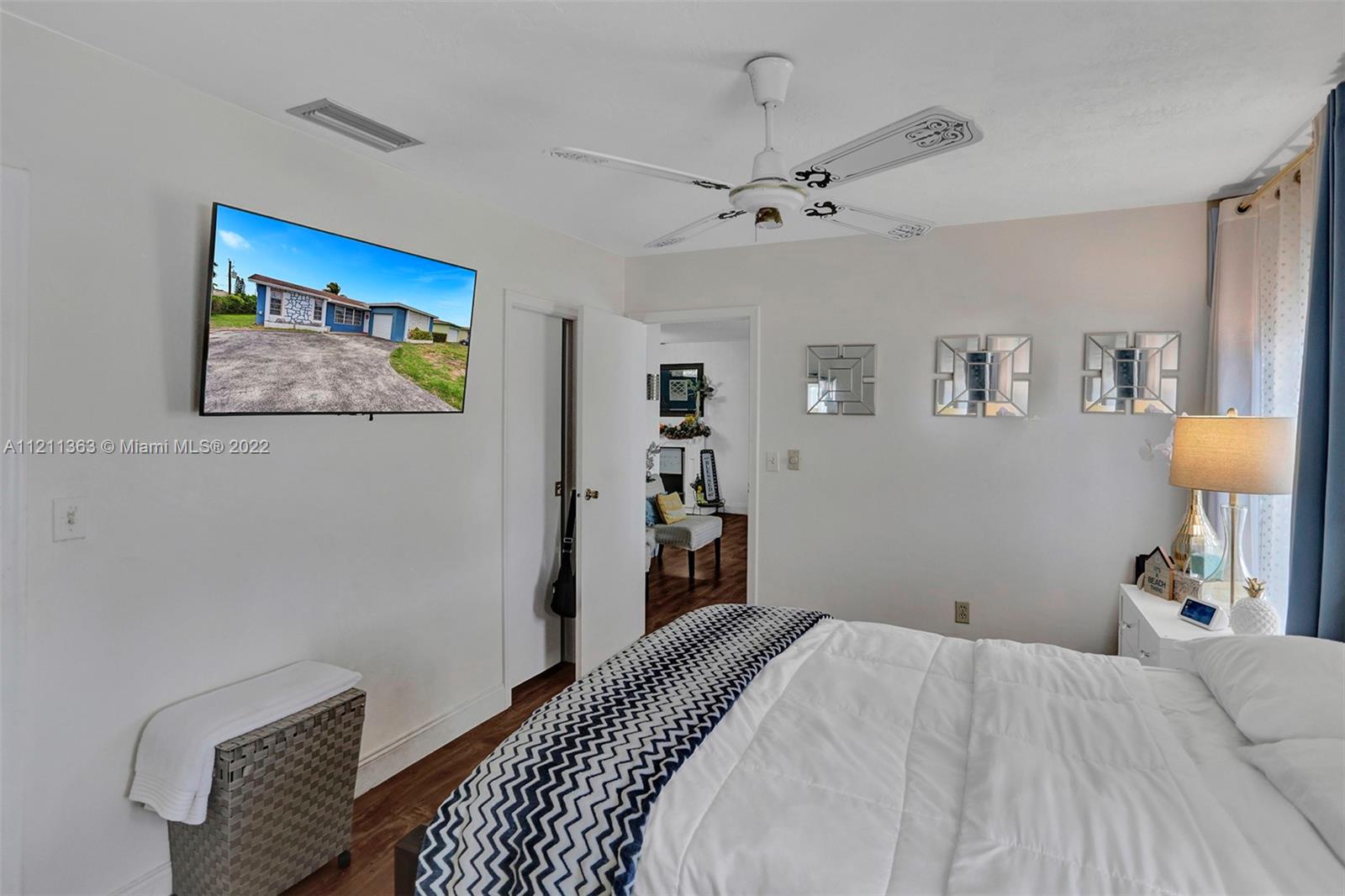 Listing Photo 9