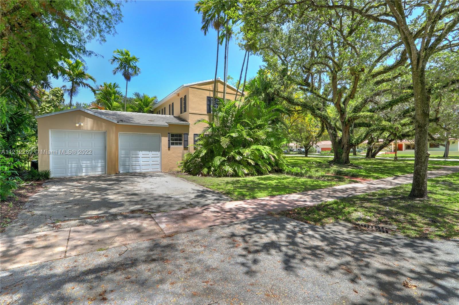 Photo 2 of 3211 Anderson Rd in Coral Gables - MLS A11212269