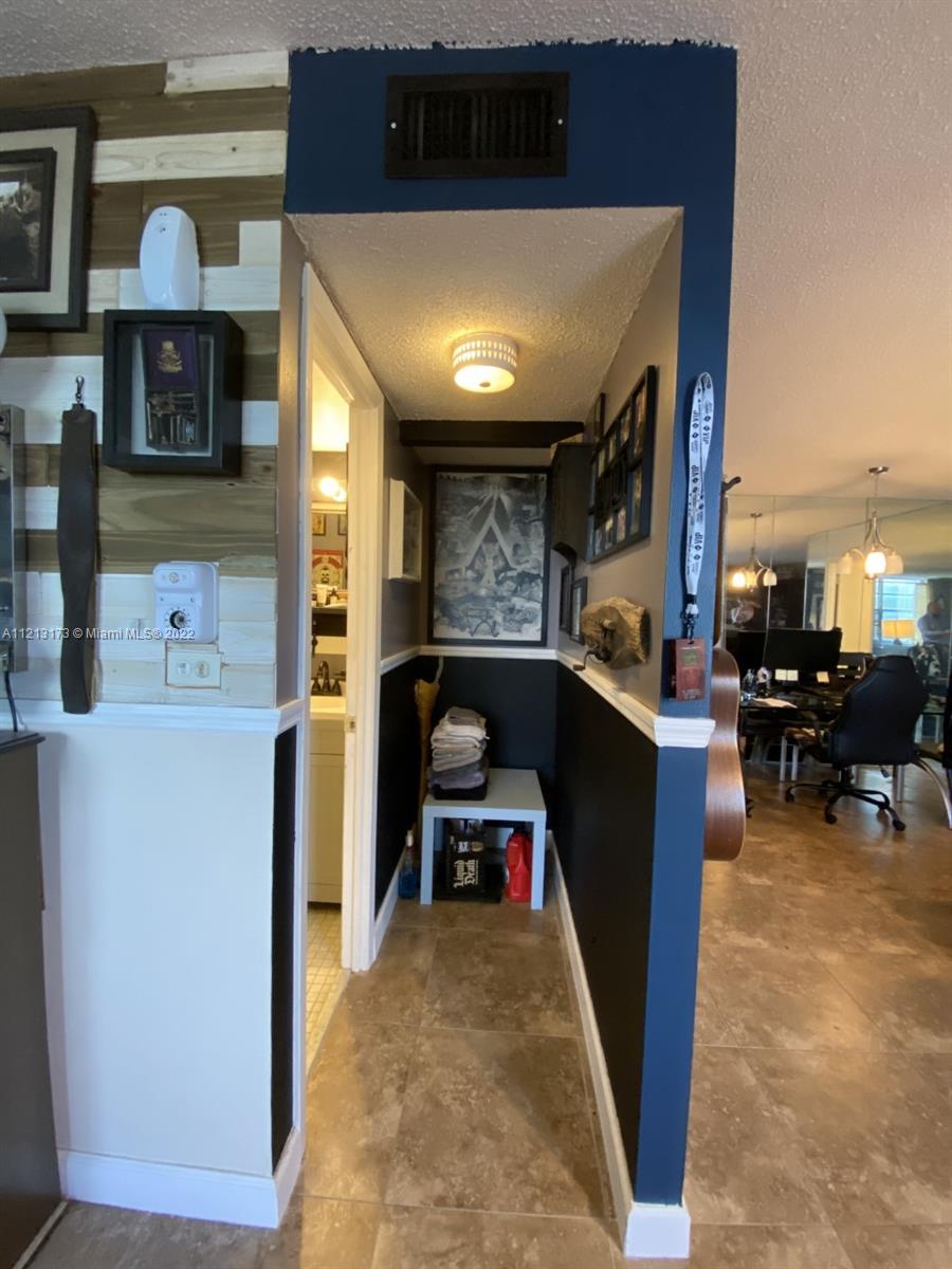 2750 NE 183rd St 304, Aventura, Florida 33160, 2 Bedrooms Bedrooms, ,2 BathroomsBathrooms,Residential,For Sale,2750 NE 183rd St 304,A11213173