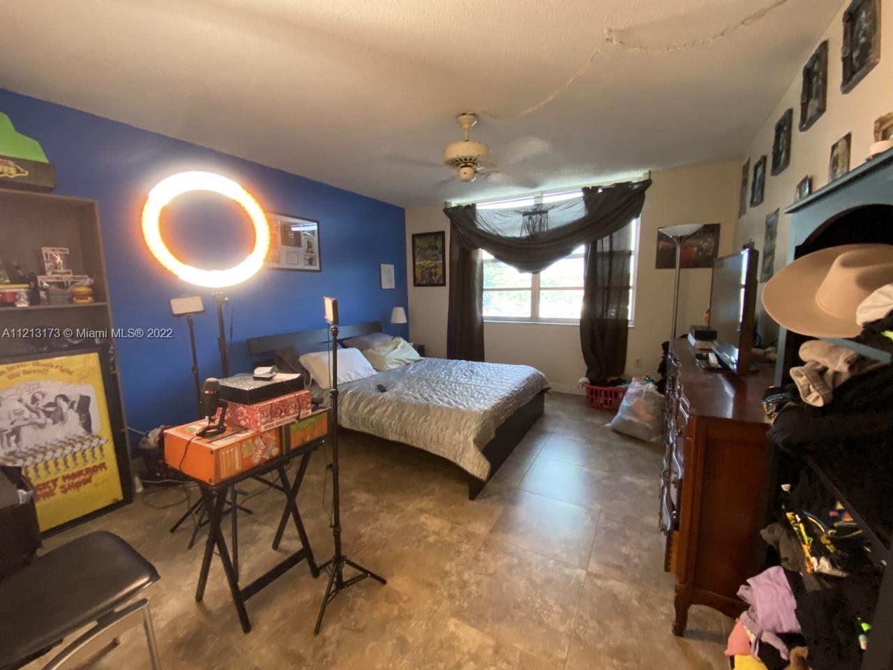 2750 NE 183rd St 304, Aventura, Florida 33160, 2 Bedrooms Bedrooms, ,2 BathroomsBathrooms,Residential,For Sale,2750 NE 183rd St 304,A11213173