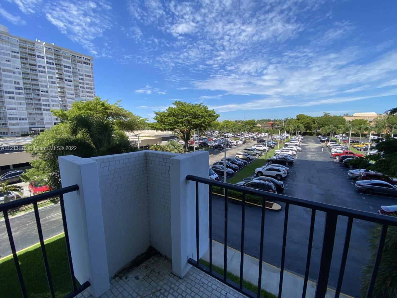 2750 NE 183rd St 304, Aventura, Florida 33160, 2 Bedrooms Bedrooms, ,2 BathroomsBathrooms,Residential,For Sale,2750 NE 183rd St 304,A11213173