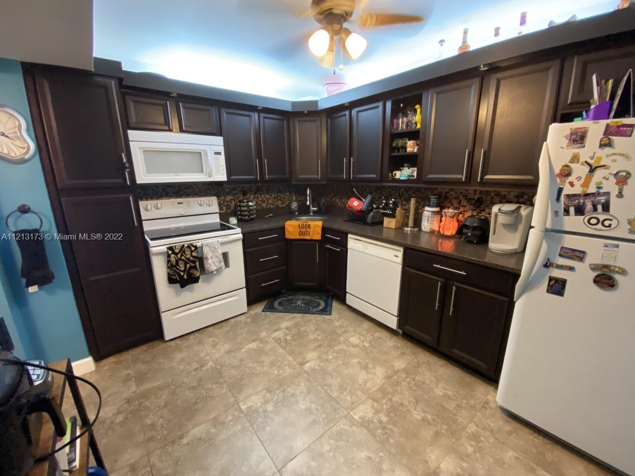 2750 NE 183rd St 304, Aventura, Florida 33160, 2 Bedrooms Bedrooms, ,2 BathroomsBathrooms,Residential,For Sale,2750 NE 183rd St 304,A11213173