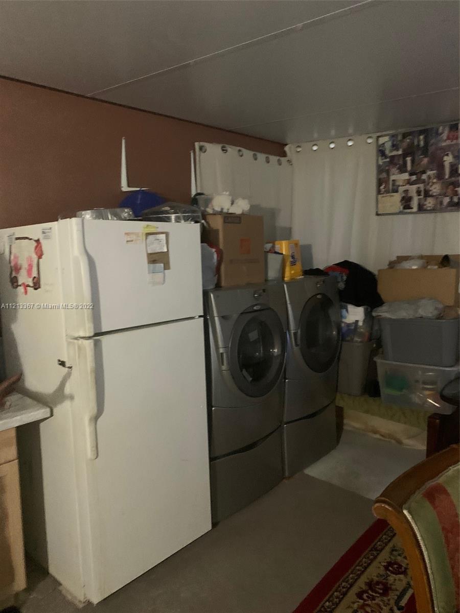 Listing Photo 10