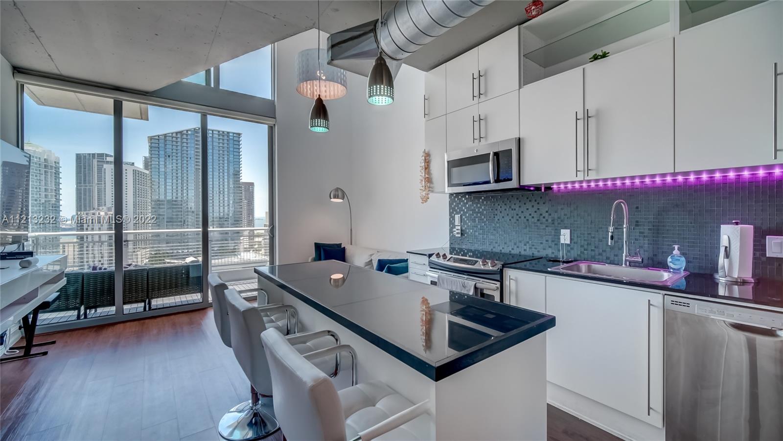 690 SW 1st Ct 2704, Miami, Florida 33130, ,1 BathroomBathrooms,Residentiallease,For Rent,690 SW 1st Ct 2704,A11213232