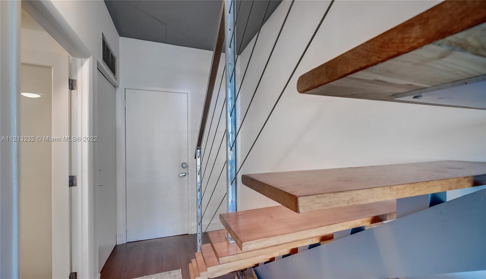 690 SW 1st Ct 2704, Miami, Florida 33130, ,1 BathroomBathrooms,Residentiallease,For Rent,690 SW 1st Ct 2704,A11213232