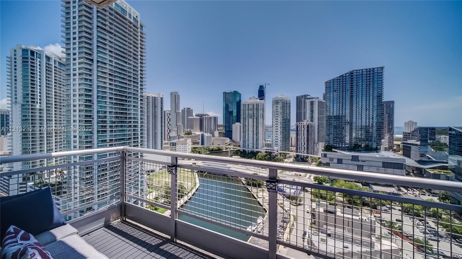 690 SW 1st Ct 2704, Miami, Florida 33130, ,1 BathroomBathrooms,Residentiallease,For Rent,690 SW 1st Ct 2704,A11213232