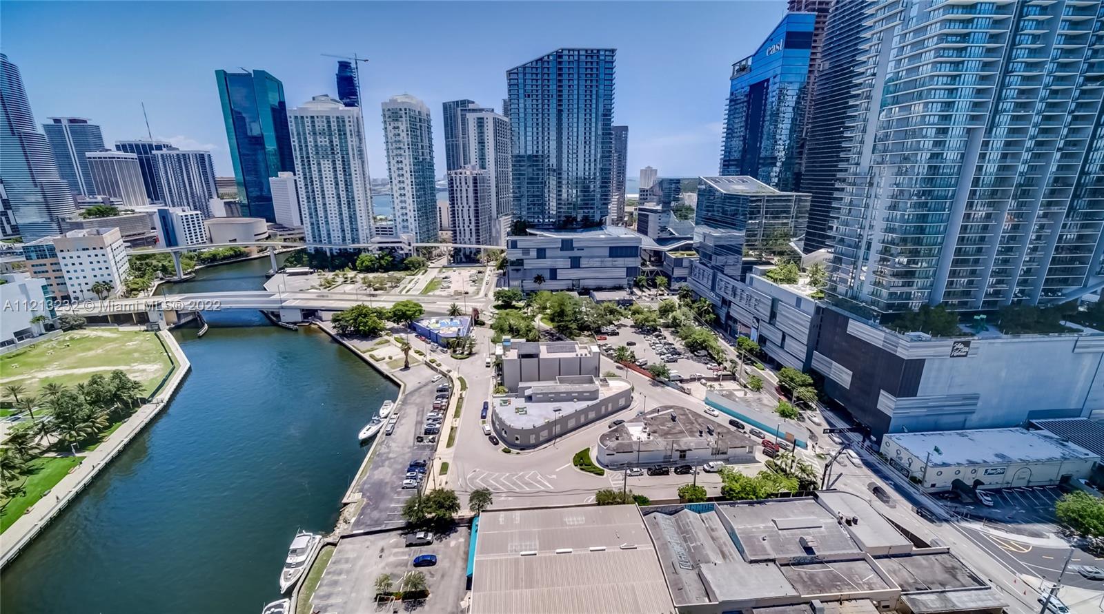 690 SW 1st Ct 2704, Miami, Florida 33130, ,1 BathroomBathrooms,Residentiallease,For Rent,690 SW 1st Ct 2704,A11213232