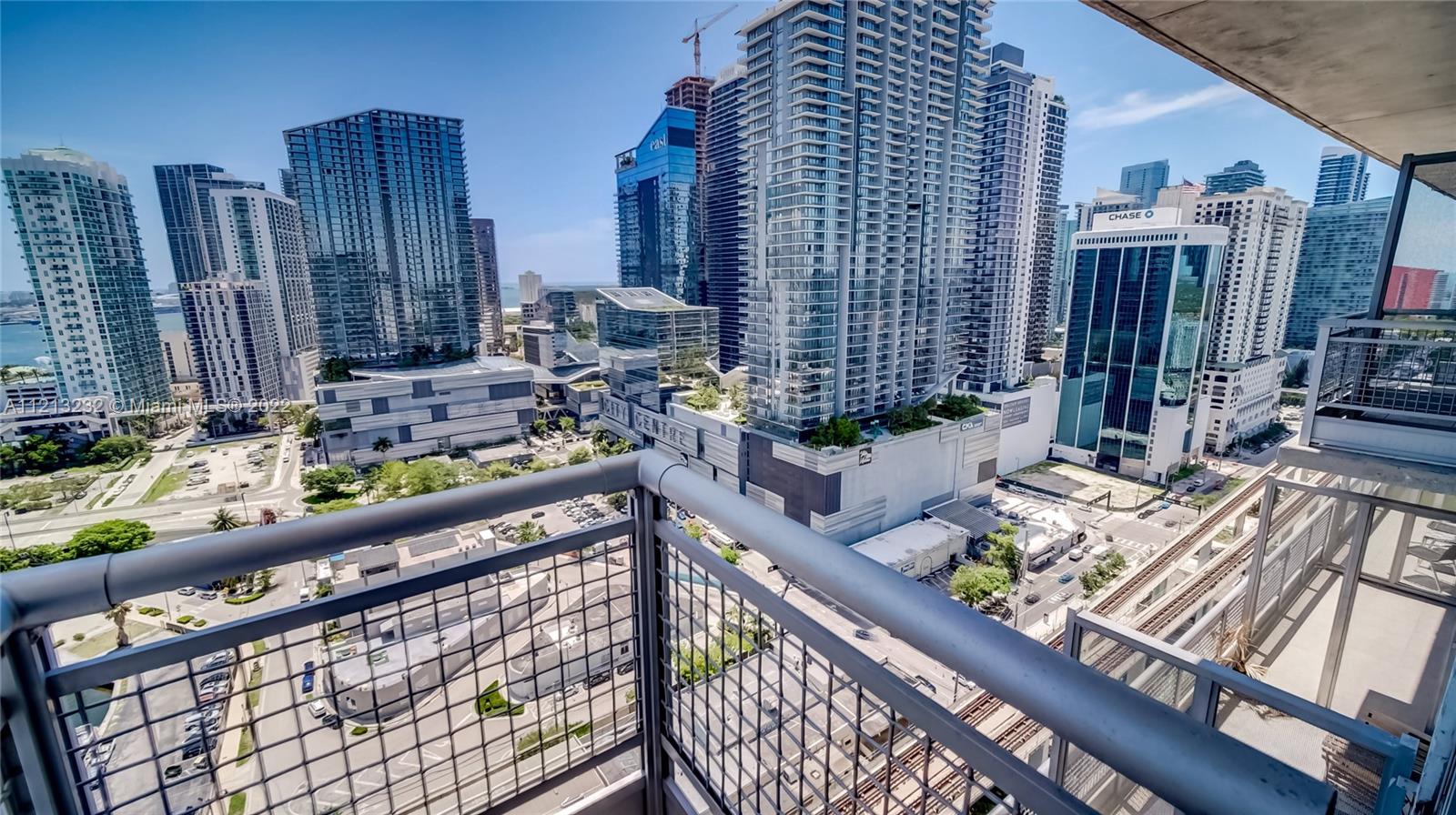 690 SW 1st Ct 2704, Miami, Florida 33130, ,1 BathroomBathrooms,Residentiallease,For Rent,690 SW 1st Ct 2704,A11213232