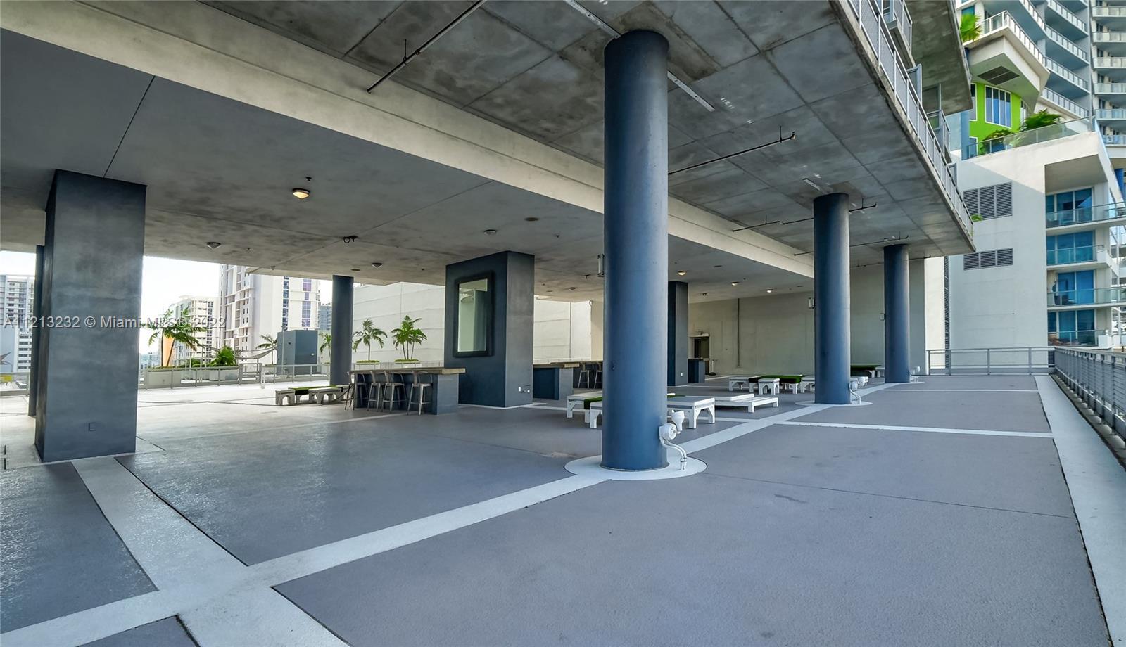 690 SW 1st Ct 2704, Miami, Florida 33130, ,1 BathroomBathrooms,Residentiallease,For Rent,690 SW 1st Ct 2704,A11213232
