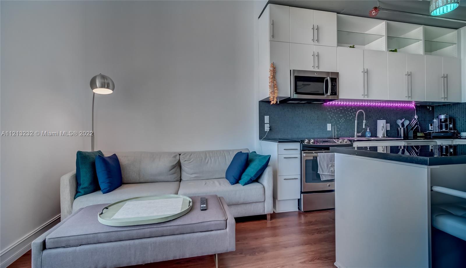 690 SW 1st Ct 2704, Miami, Florida 33130, ,1 BathroomBathrooms,Residentiallease,For Rent,690 SW 1st Ct 2704,A11213232