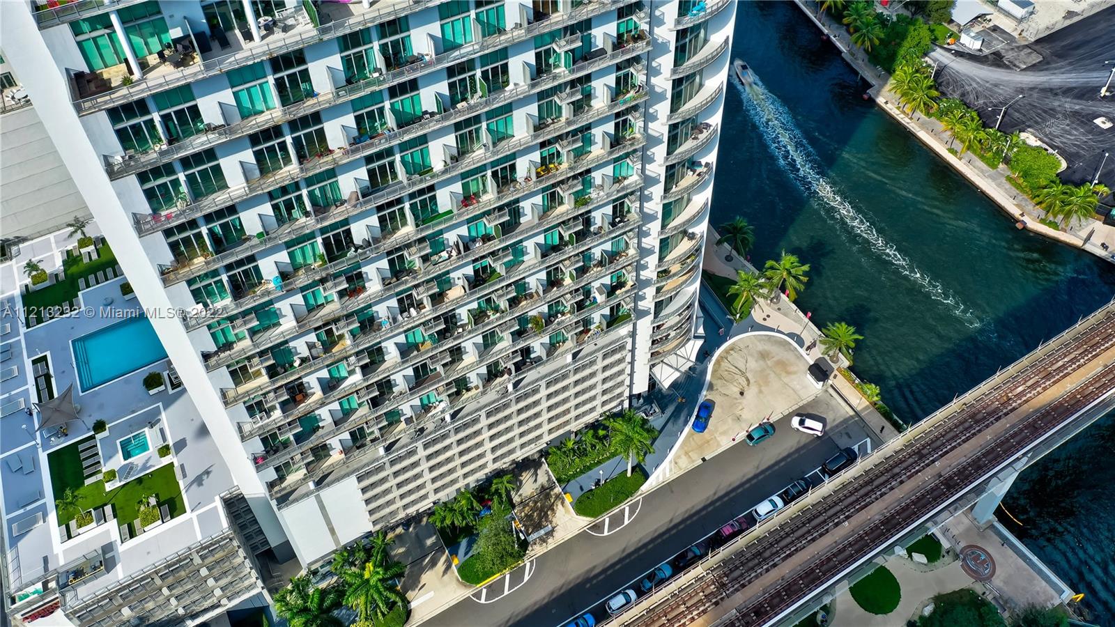 690 SW 1st Ct 2704, Miami, Florida 33130, ,1 BathroomBathrooms,Residentiallease,For Rent,690 SW 1st Ct 2704,A11213232