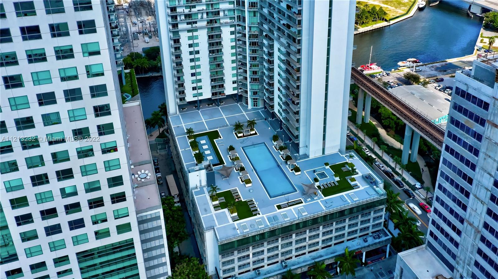 690 SW 1st Ct 2704, Miami, Florida 33130, ,1 BathroomBathrooms,Residentiallease,For Rent,690 SW 1st Ct 2704,A11213232
