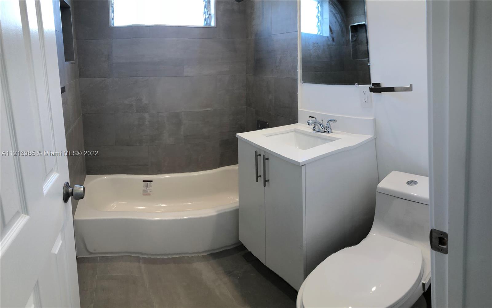 Hallandale Beach, Florida 33009, 2 Bedrooms Bedrooms, ,1 BathroomBathrooms,Residentiallease,For Rent,A11213985