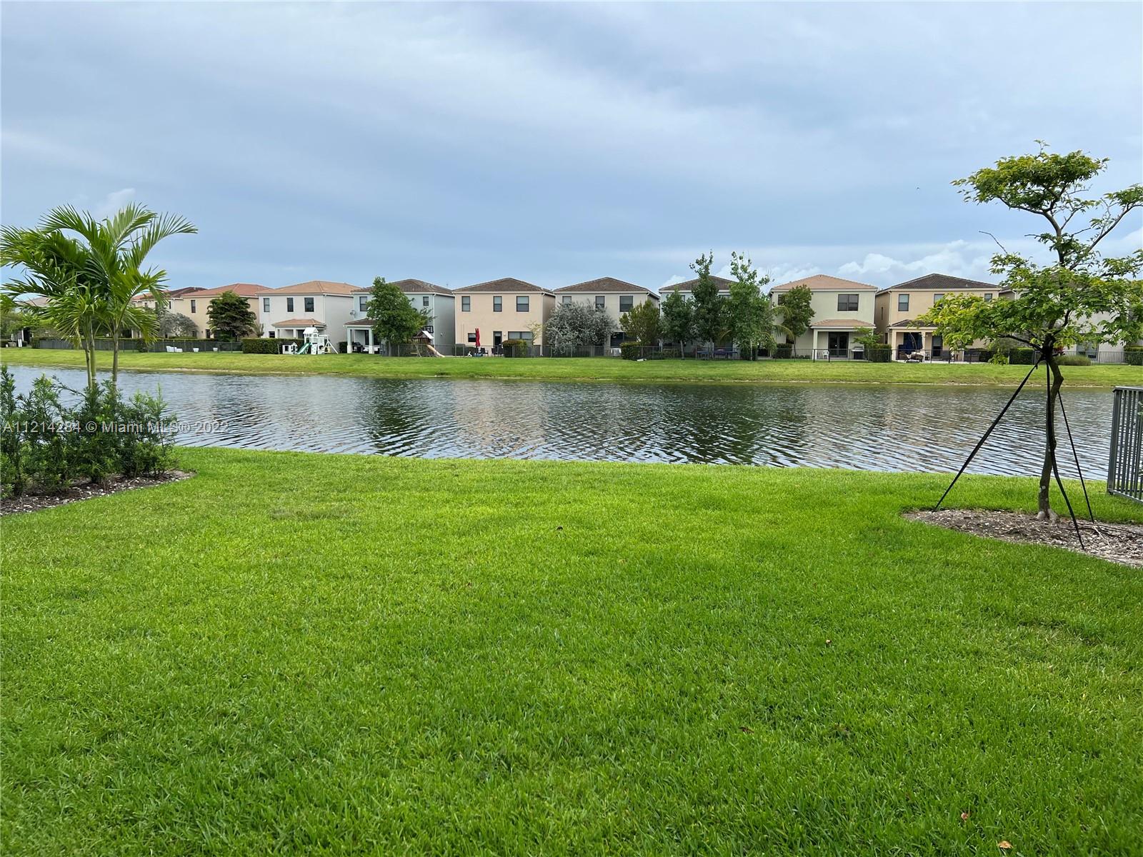 Listing Photo 10