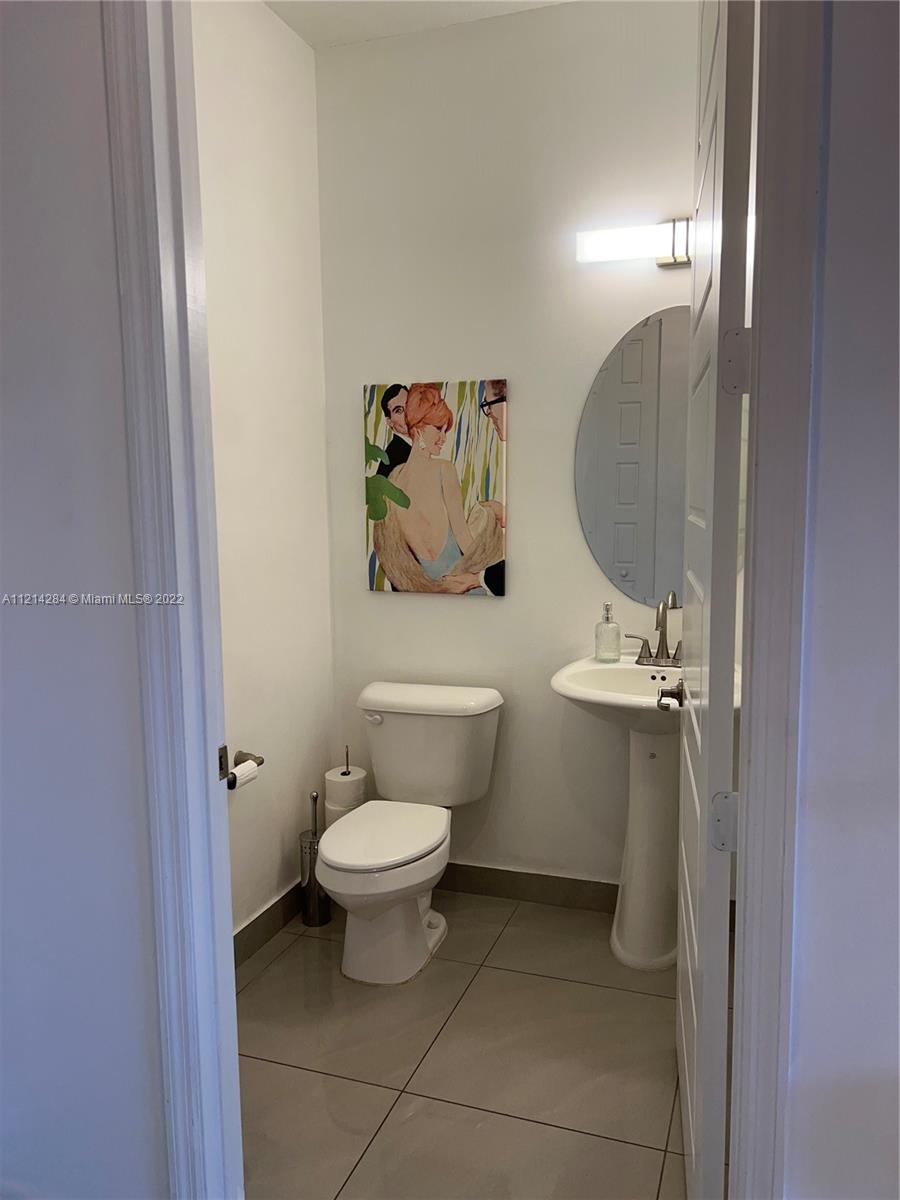 Listing Photo 17