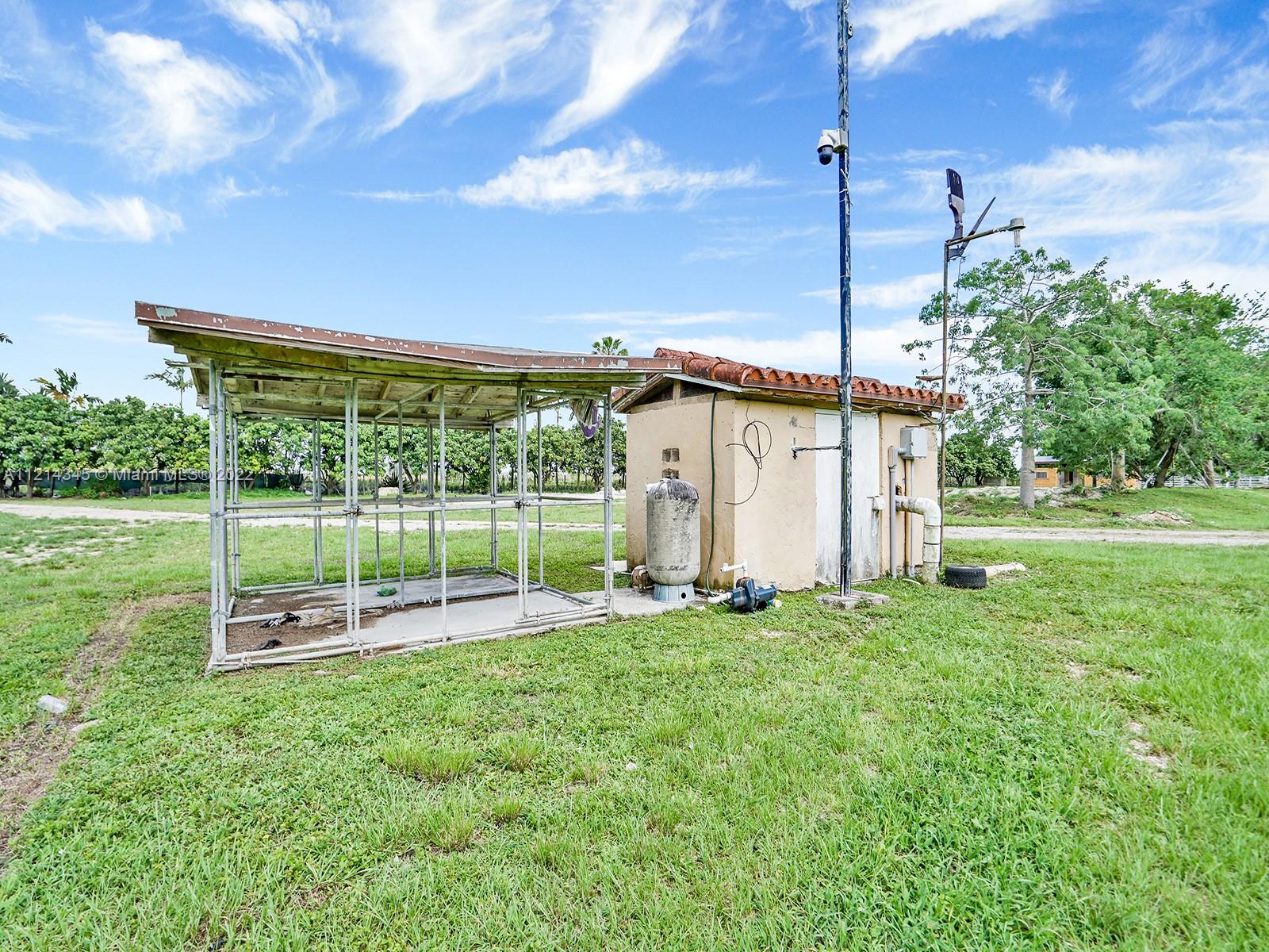 Listing Photo 10