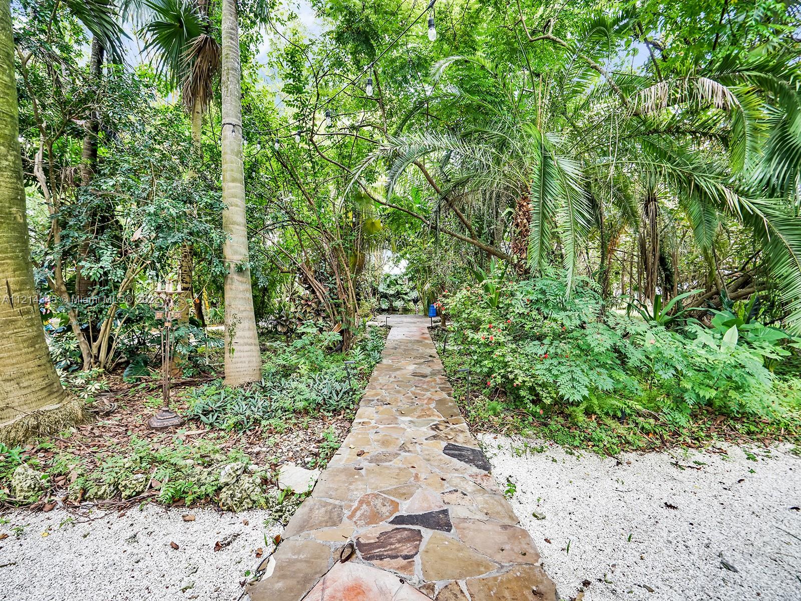Listing Photo 38