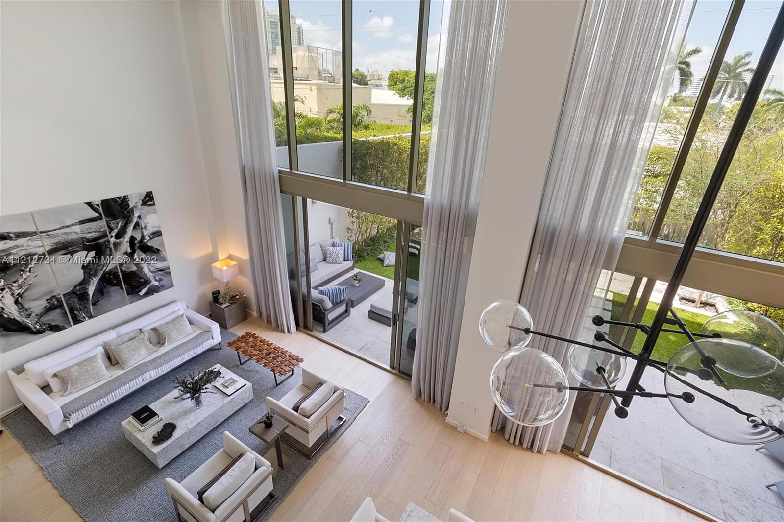 Photo 2 of 300 Collins Apt 2A in Miami Beach - MLS A11212734
