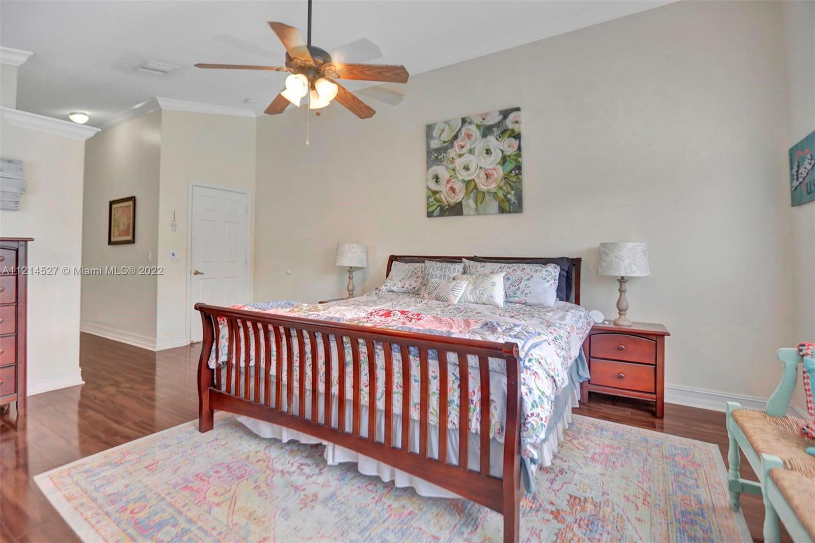 Listing Photo 16