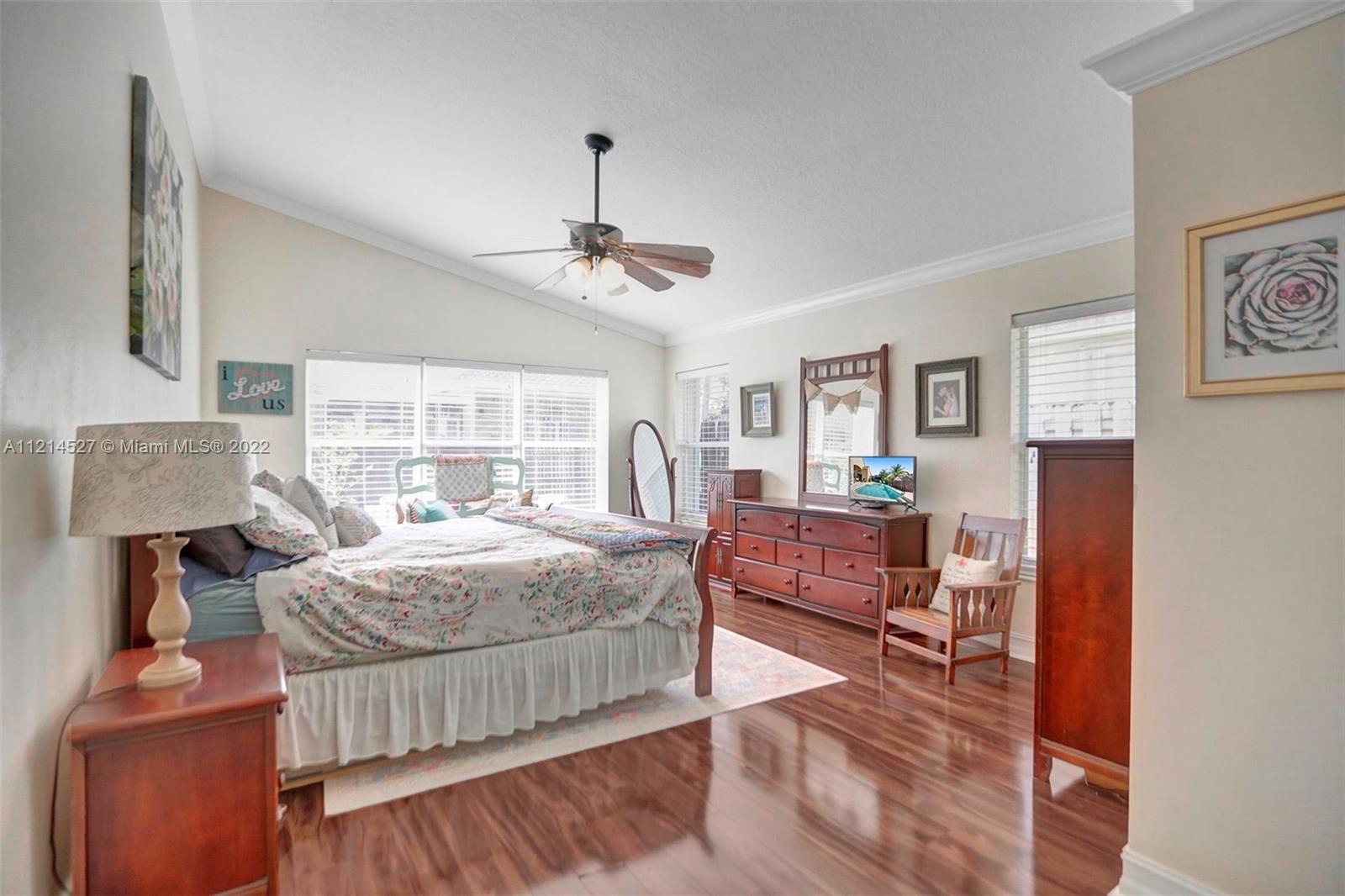 Listing Photo 23